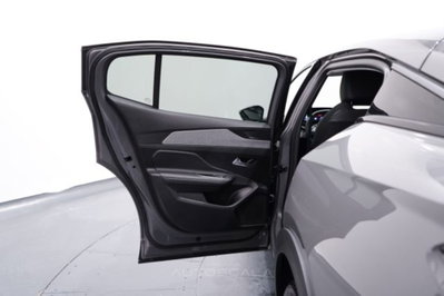Peugeot 408 1.2 hybrid Allure 136cv e-dsc6 (20)