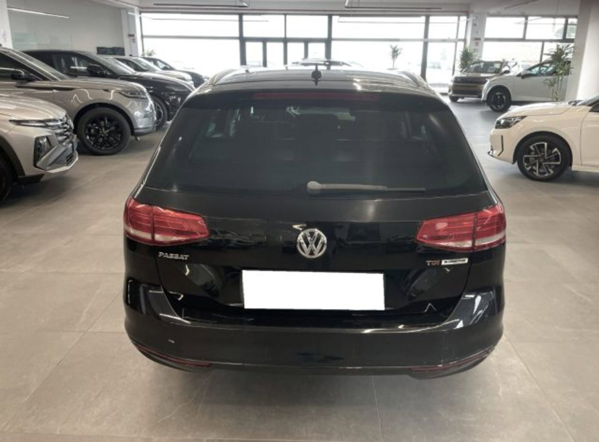 Volkswagen Passat Variant 1.6 TDI Trendline BlueMotion Technology (15)