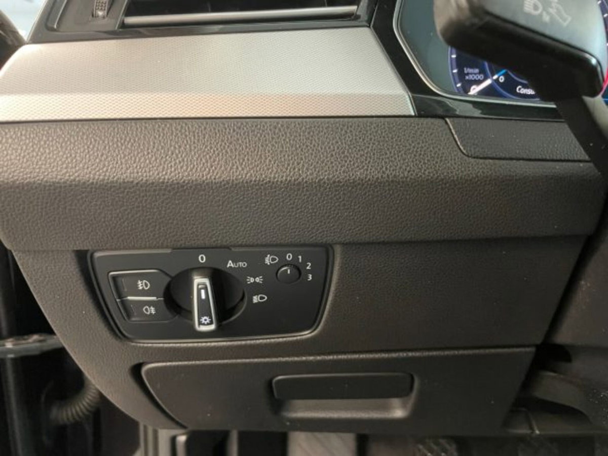 Volkswagen Passat Variant 1.6 TDI Trendline BlueMotion Technology (16)