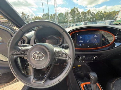 Toyota Aygo X 1.0 Lounge 72cv (11)