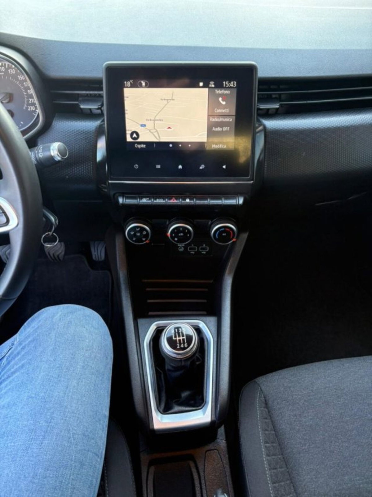 Renault Clio Blue dCi 85 CV 5 porte Zen (10)