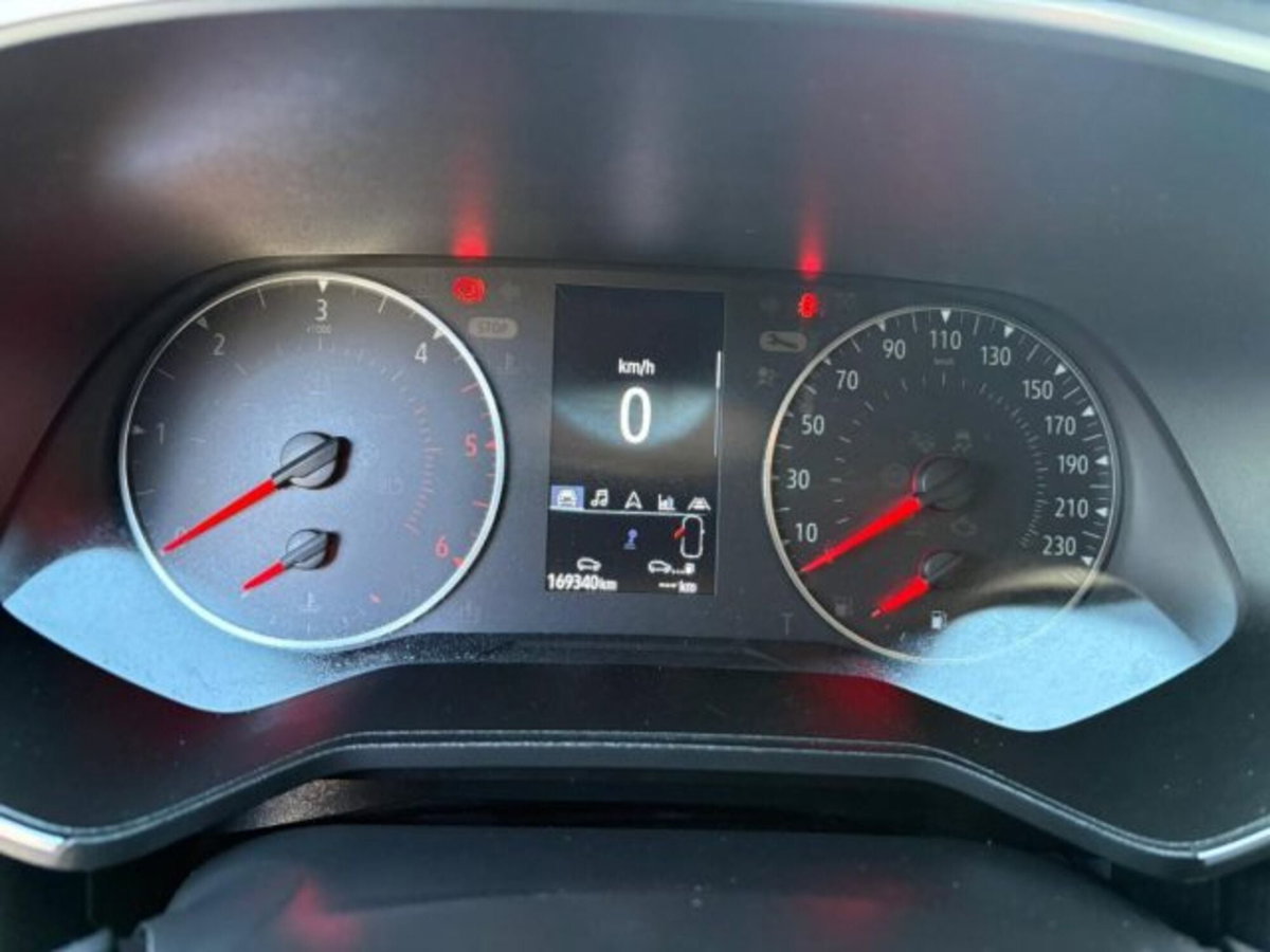 Renault Clio Blue dCi 85 CV 5 porte Zen (9)
