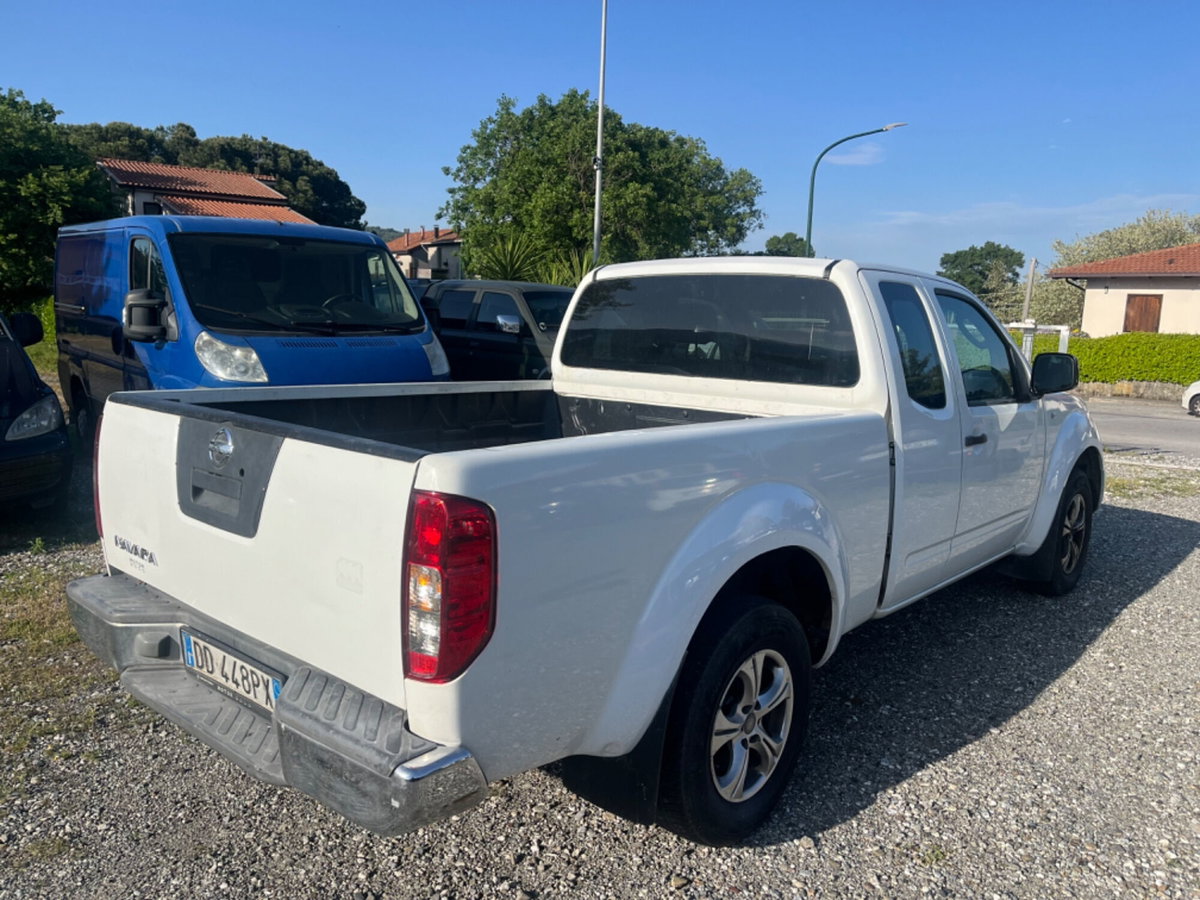 Nissan Navara 2.5 dCi 4 porte Double Cab SE (5)