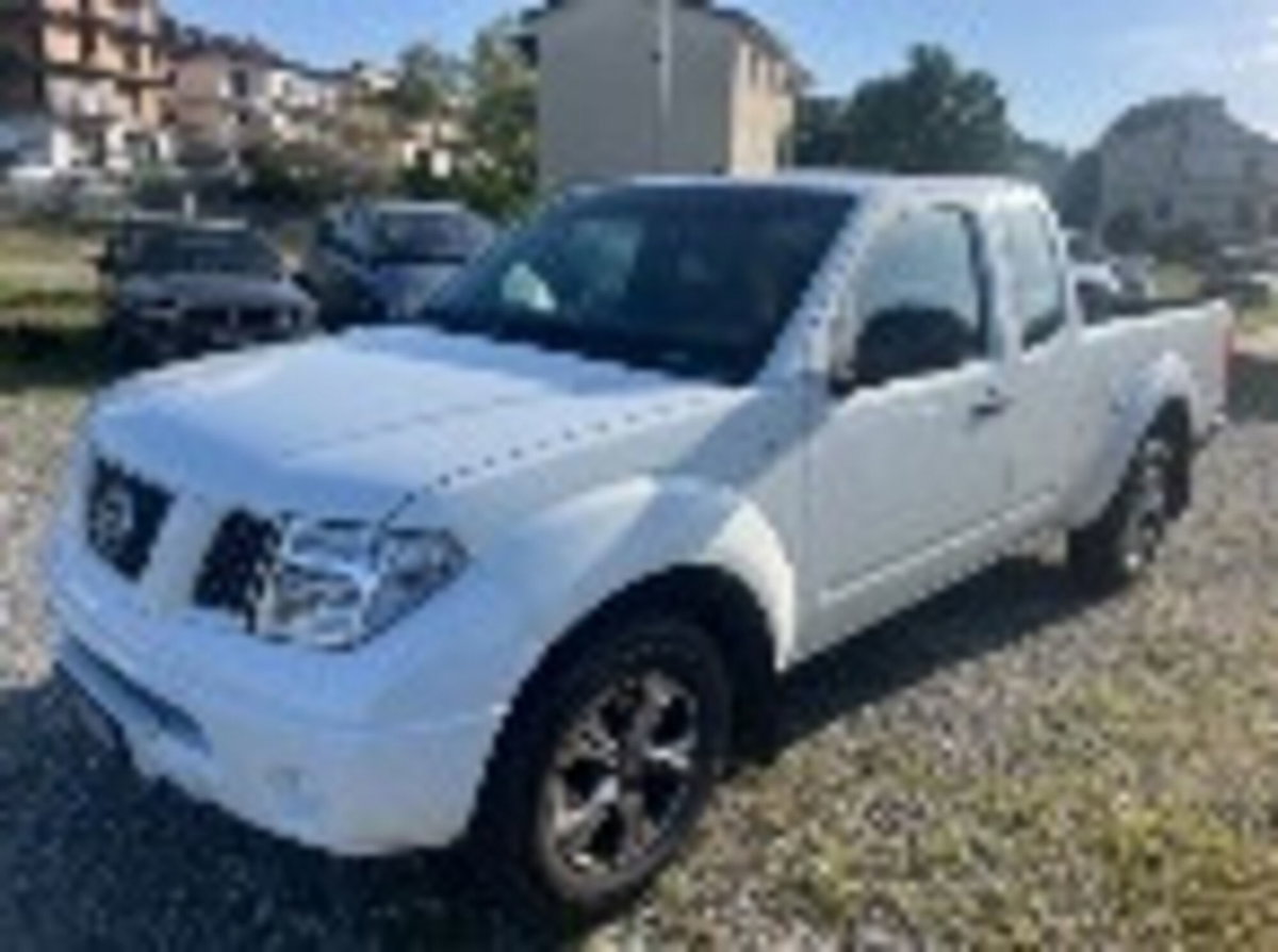 Nissan Navara 2.5 dCi 4 porte Double Cab SE (8)