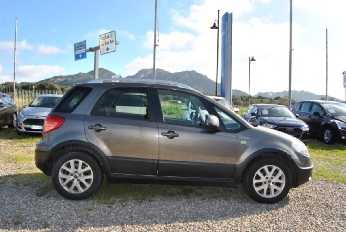 Fiat Sedici 2.0 MJT 16V DPF 4x2 Emotion (13)