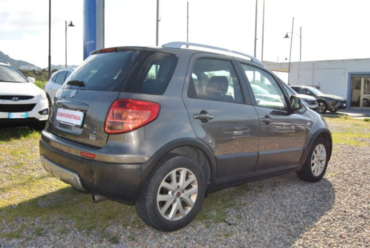 Fiat Sedici 2.0 MJT 16V DPF 4x2 Emotion (14)