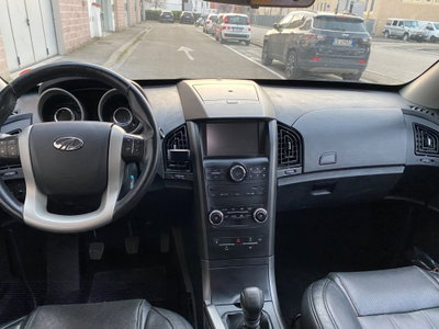 Mahindra XUV500 XUV500 2.2 16V FWD W10 (8)