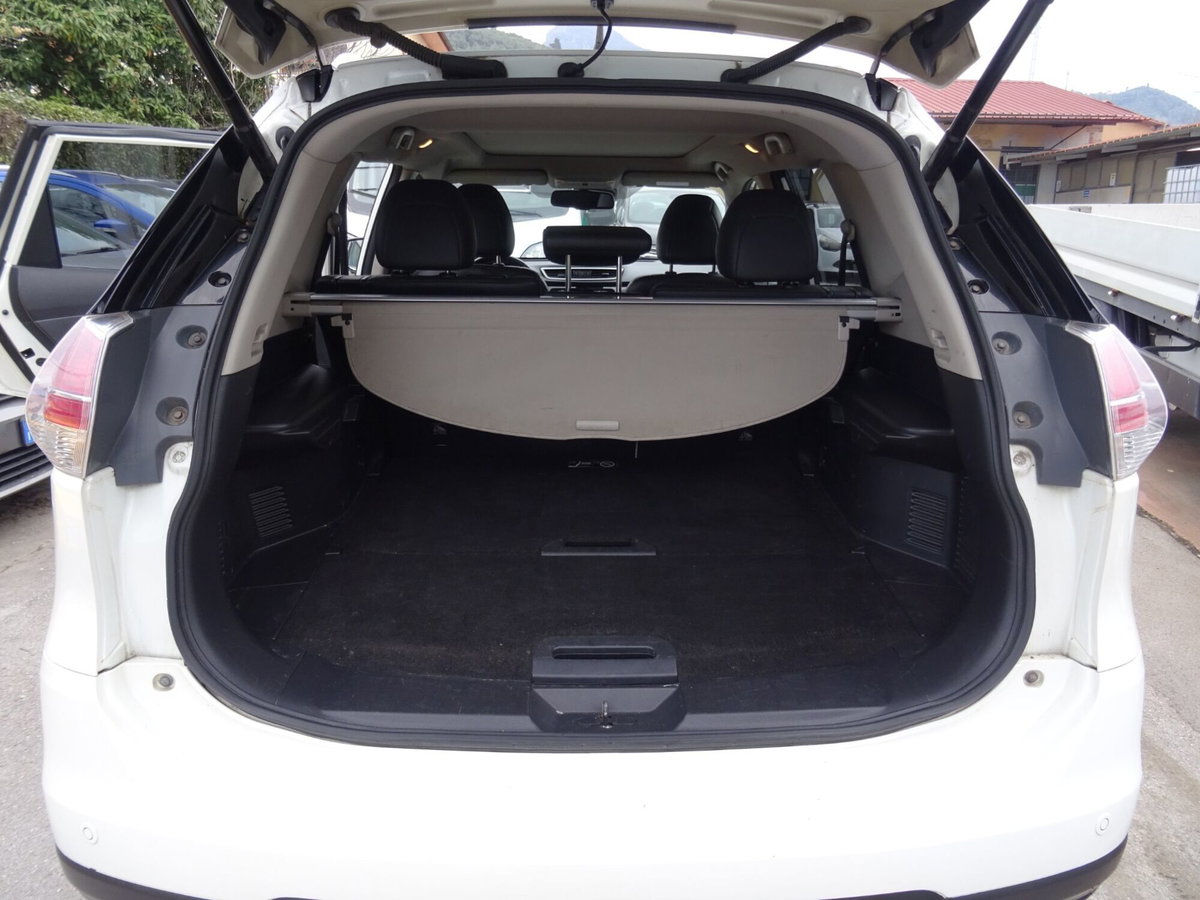 Nissan X-Trail 1.6 dCi 4WD Tekna (10)