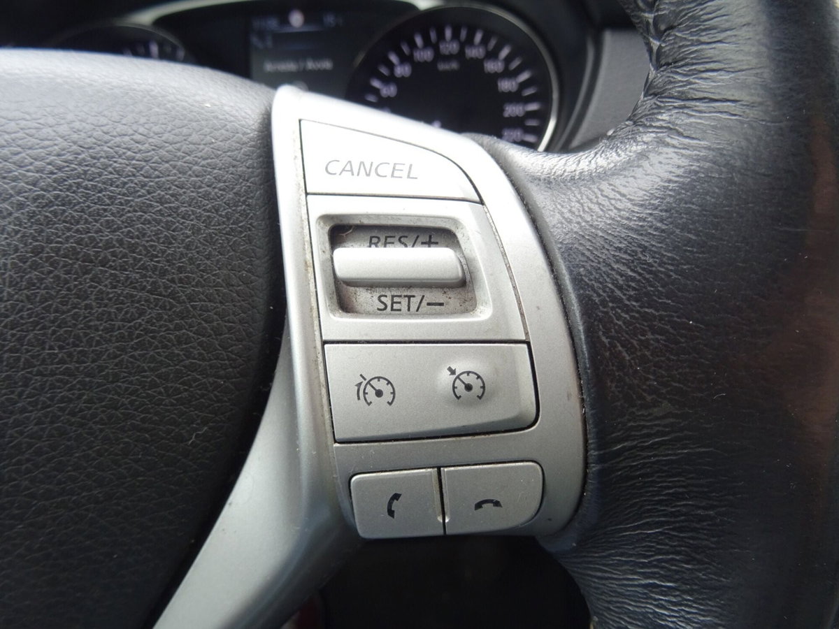 Nissan X-Trail 1.6 dCi 4WD Tekna (14)
