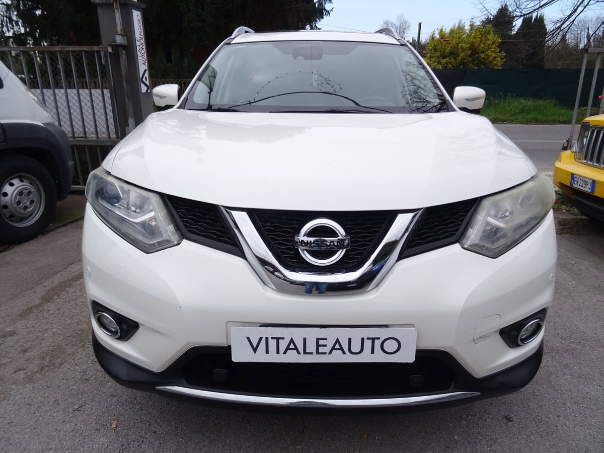 Nissan X-Trail 1.6 dCi 4WD Tekna (2)