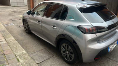 Peugeot 208 motore elettrico 136 CV 5 porte Active Pack (5)