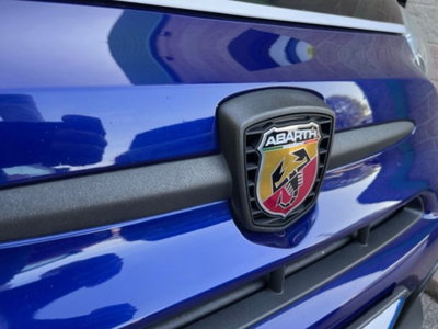 Abarth 595 595 1.4 Turbo T-Jet 180 CV Competizione (6)