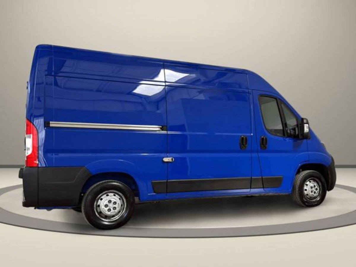 Peugeot Boxer Furgone 330 2.2 BlueHDi 140 S&S PM-TM Furgone (4)