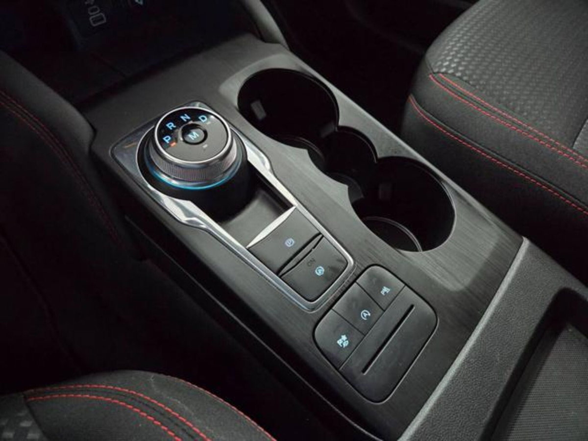 Ford Kuga 2.0 EcoBlue 120 CV aut. 2WD ST-Line X (10)