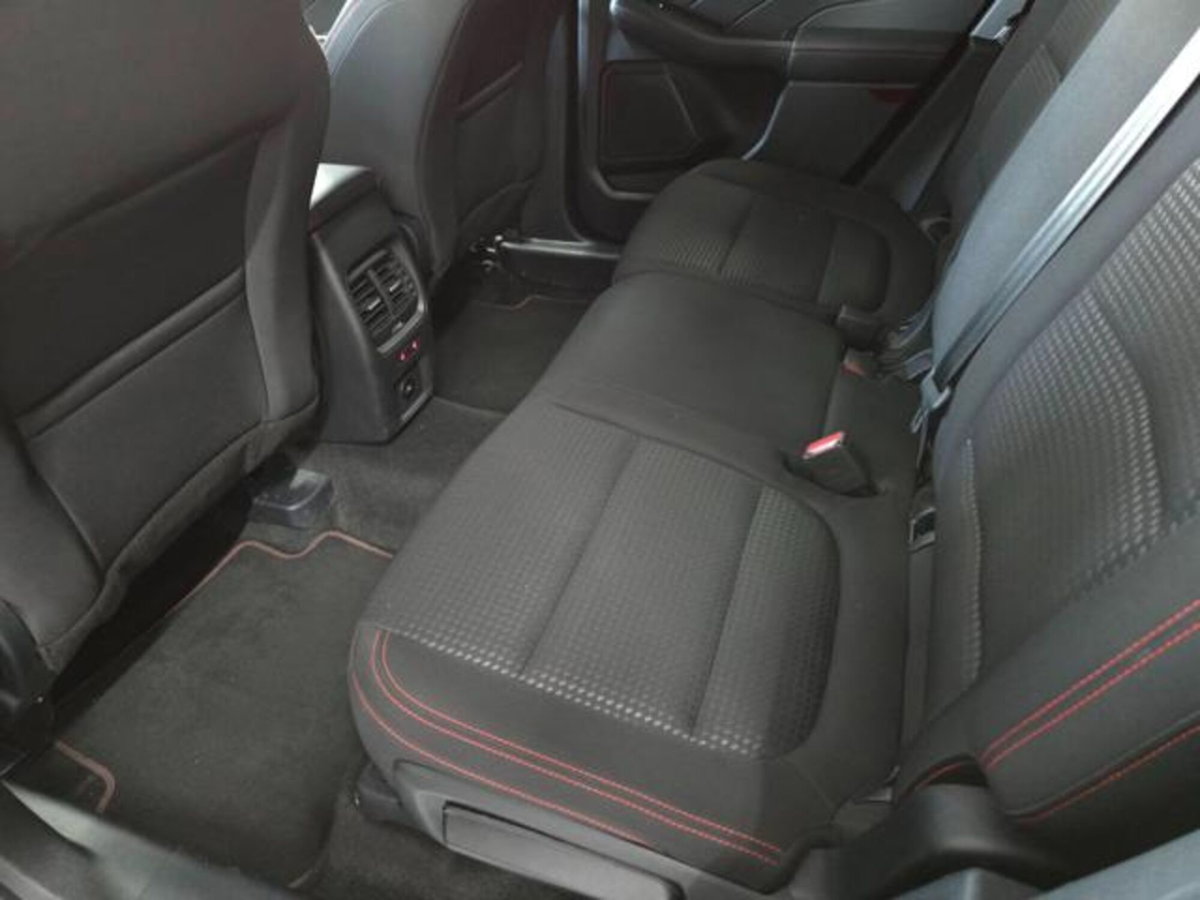 Ford Kuga 2.0 EcoBlue 120 CV aut. 2WD ST-Line X (7)