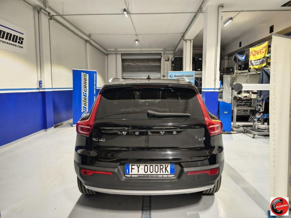 Volvo XC40 D3 AWD Momentum (11)
