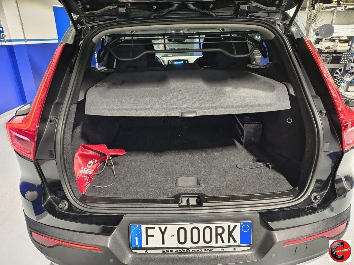 Volvo XC40 D3 AWD Momentum (12)