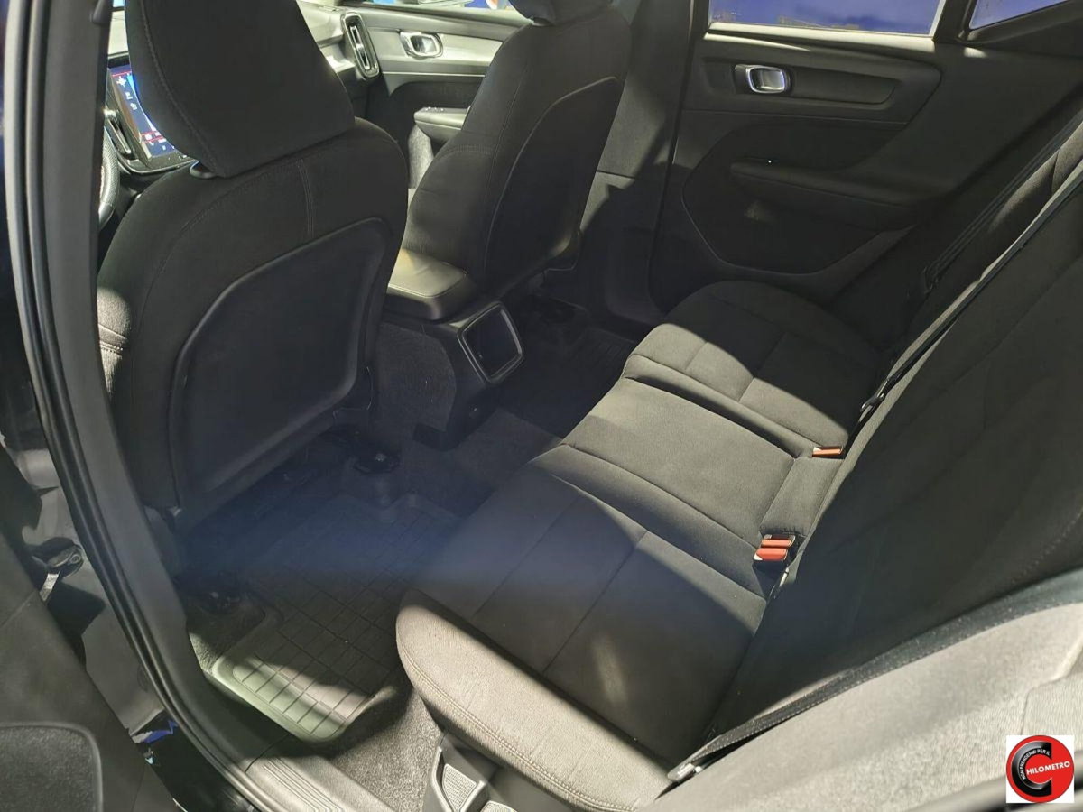 Volvo XC40 D3 AWD Momentum (15)