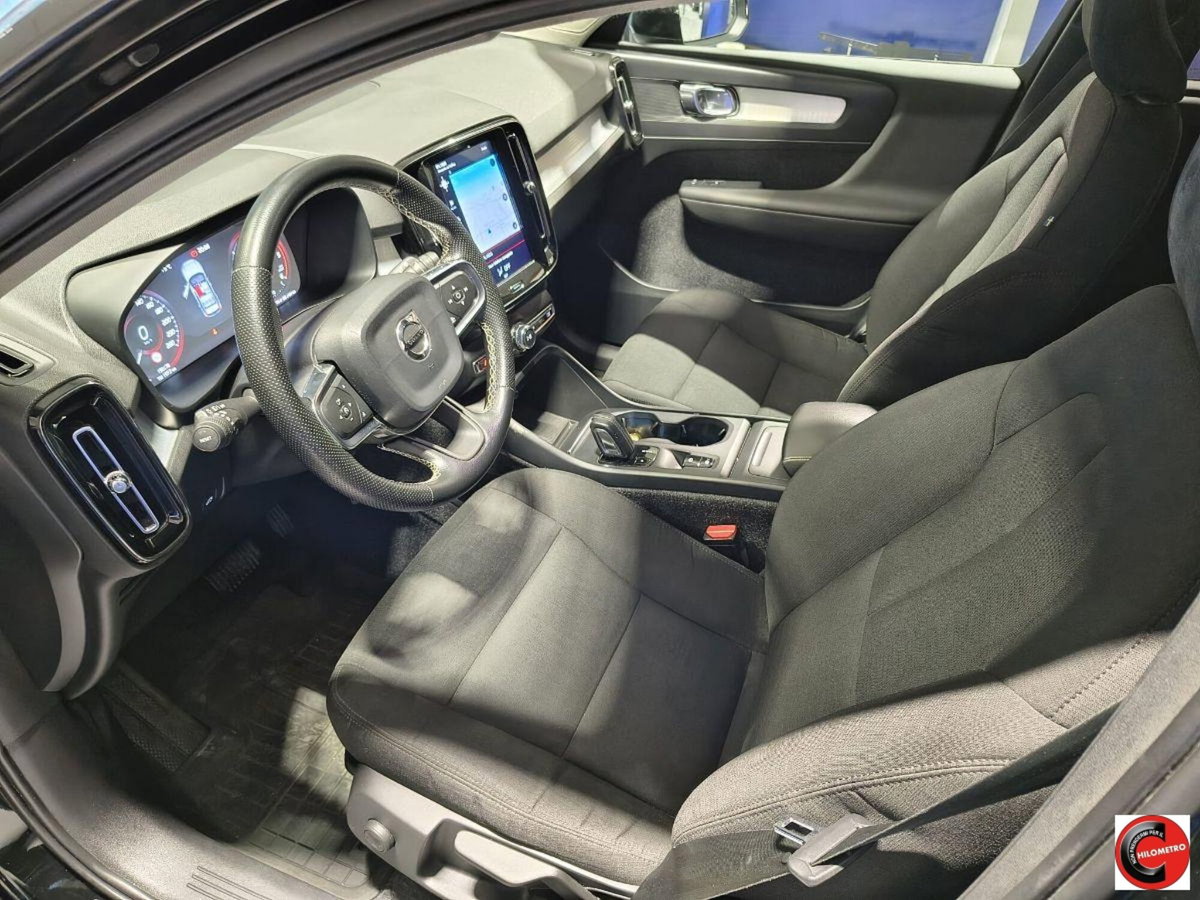 Volvo XC40 D3 AWD Momentum (7)