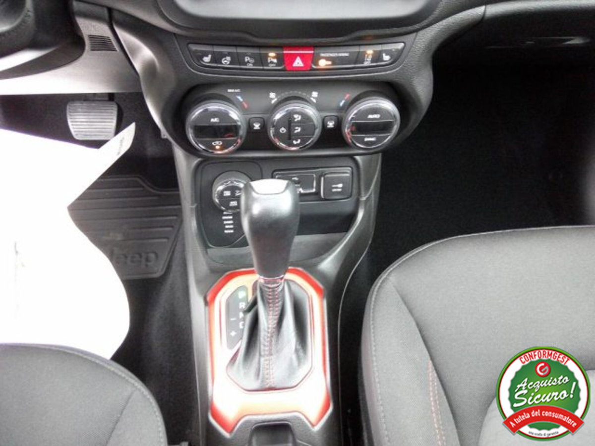 Jeep Renegade 2.0 Mjt 170CV 4WD Active Drive Low Trailhawk (19)