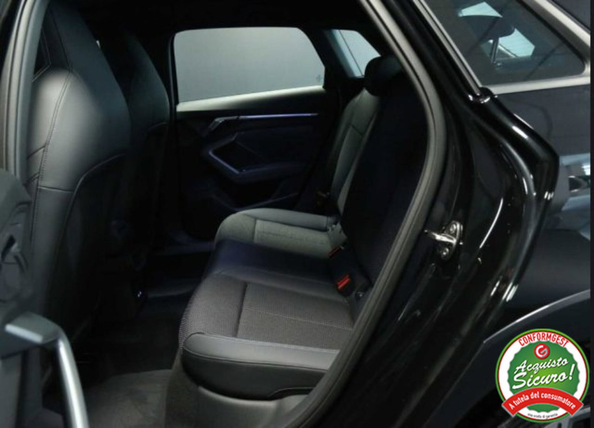 Audi A3 allstreet 2.0 tdi Identity Contrast 150cv s-tronic (16)