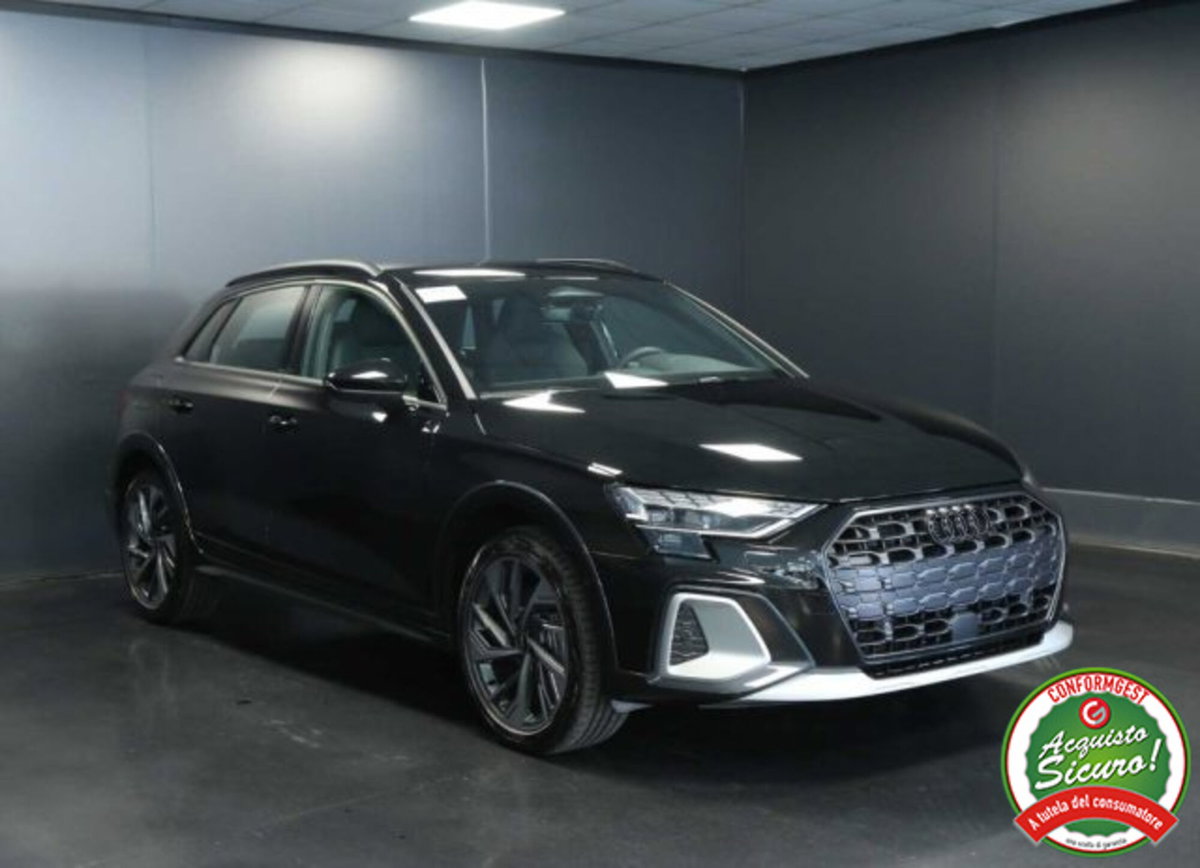 Audi A3 allstreet 2.0 tdi Identity Contrast 150cv s-tronic (2)