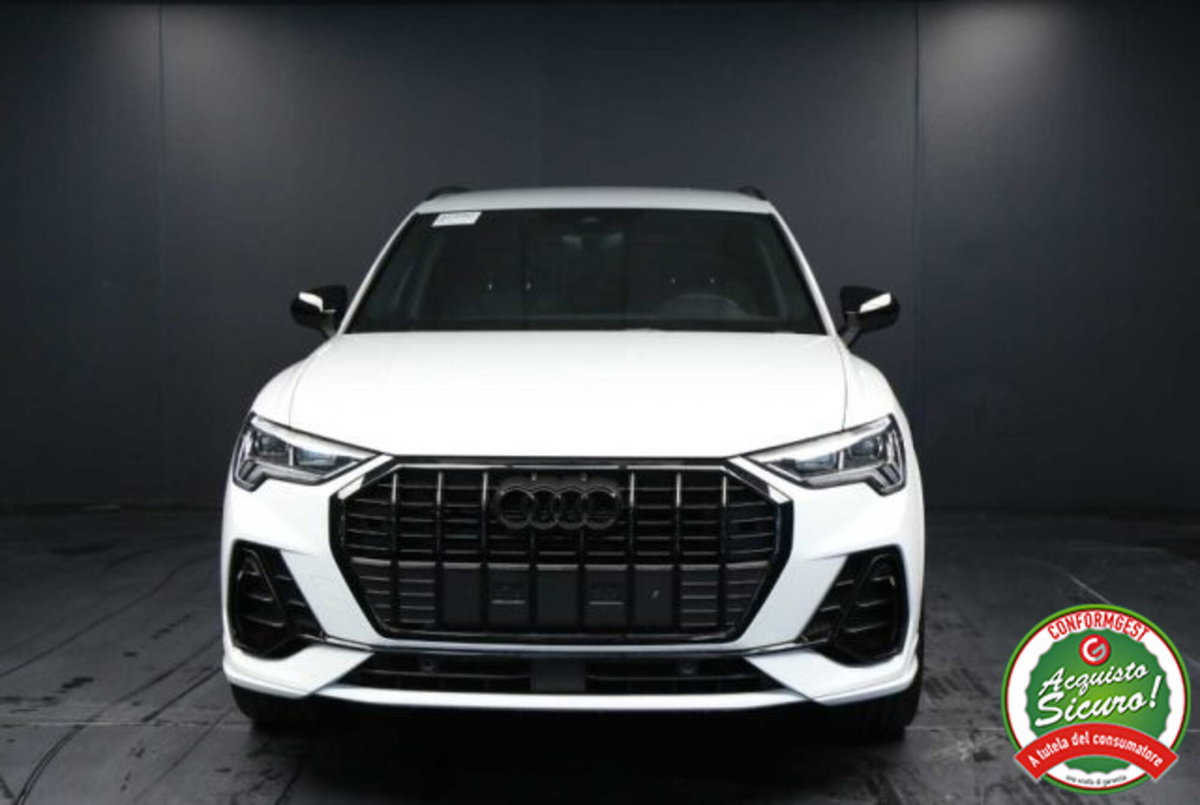 Audi Q3 35 2.0 tdi Identity Black s-tronic (5)