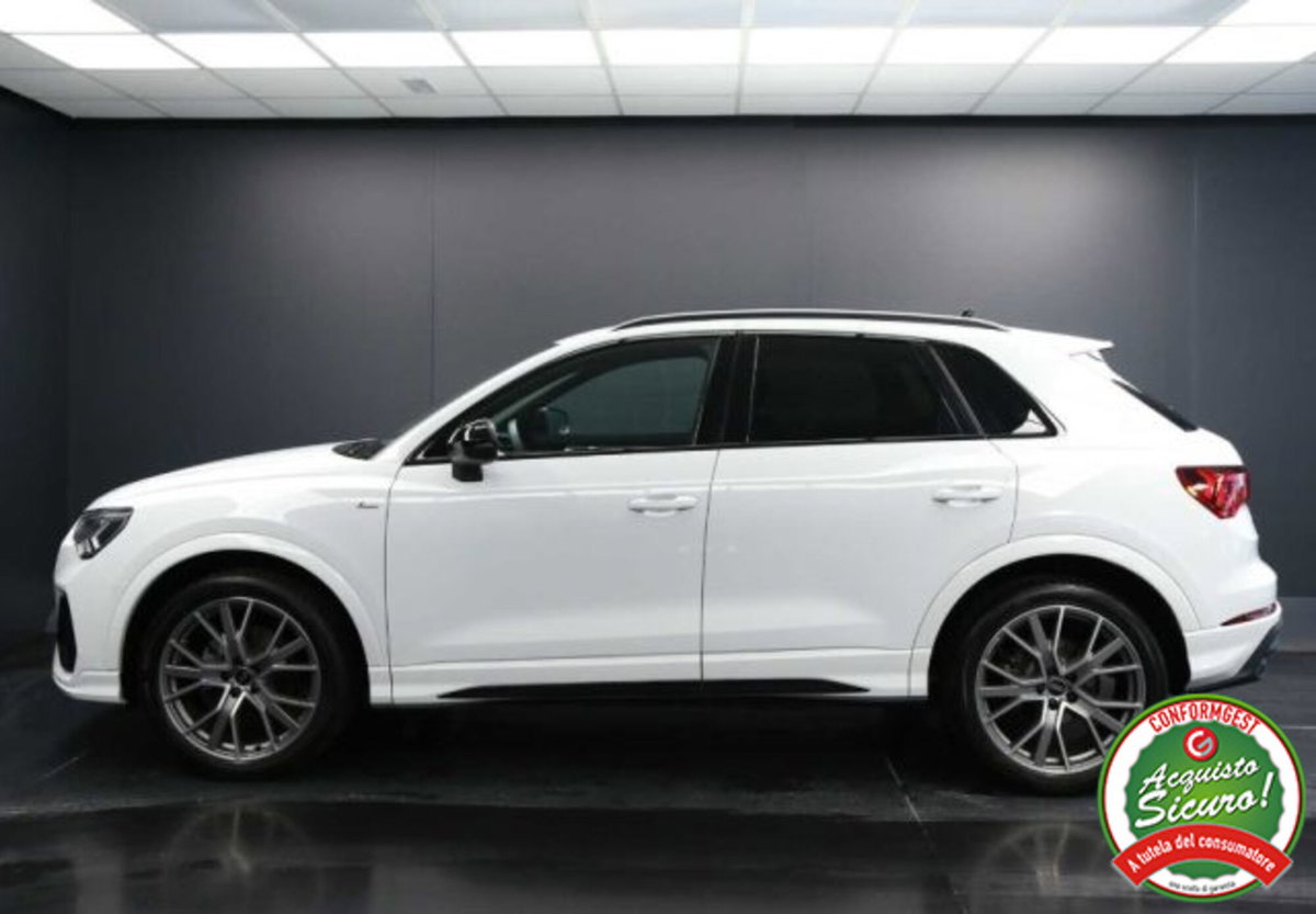 Audi Q3 35 2.0 tdi Identity Black s-tronic (7)