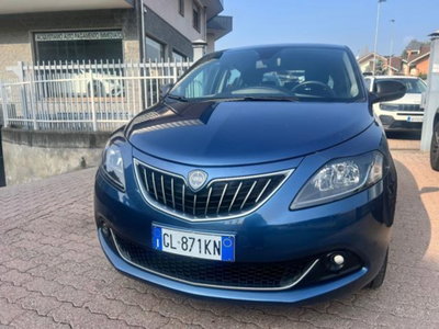 Lancia Ypsilon 1.0 FireFly 5 porte S&S Hybrid Ecochic Gold (2)