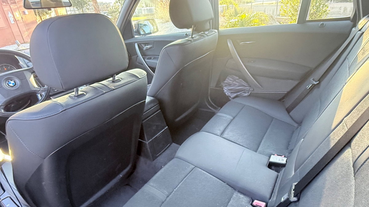 BMW X3 2.0d cat Futura (13)