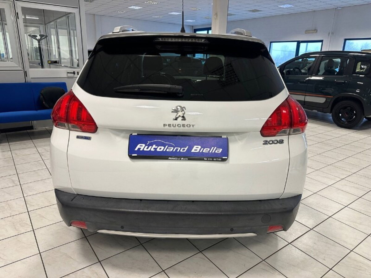 Peugeot 2008 120 S&S Allure (6)