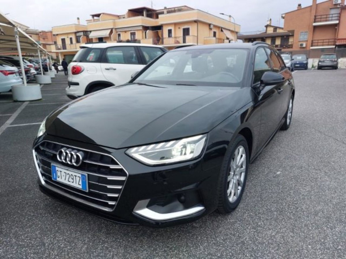 Audi A4 Avant 40 TDI quattro S tronic Business Advanced