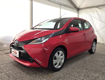 Toyota Aygo 1.0 VVT-i 69 CV 5 porte x-cool usata