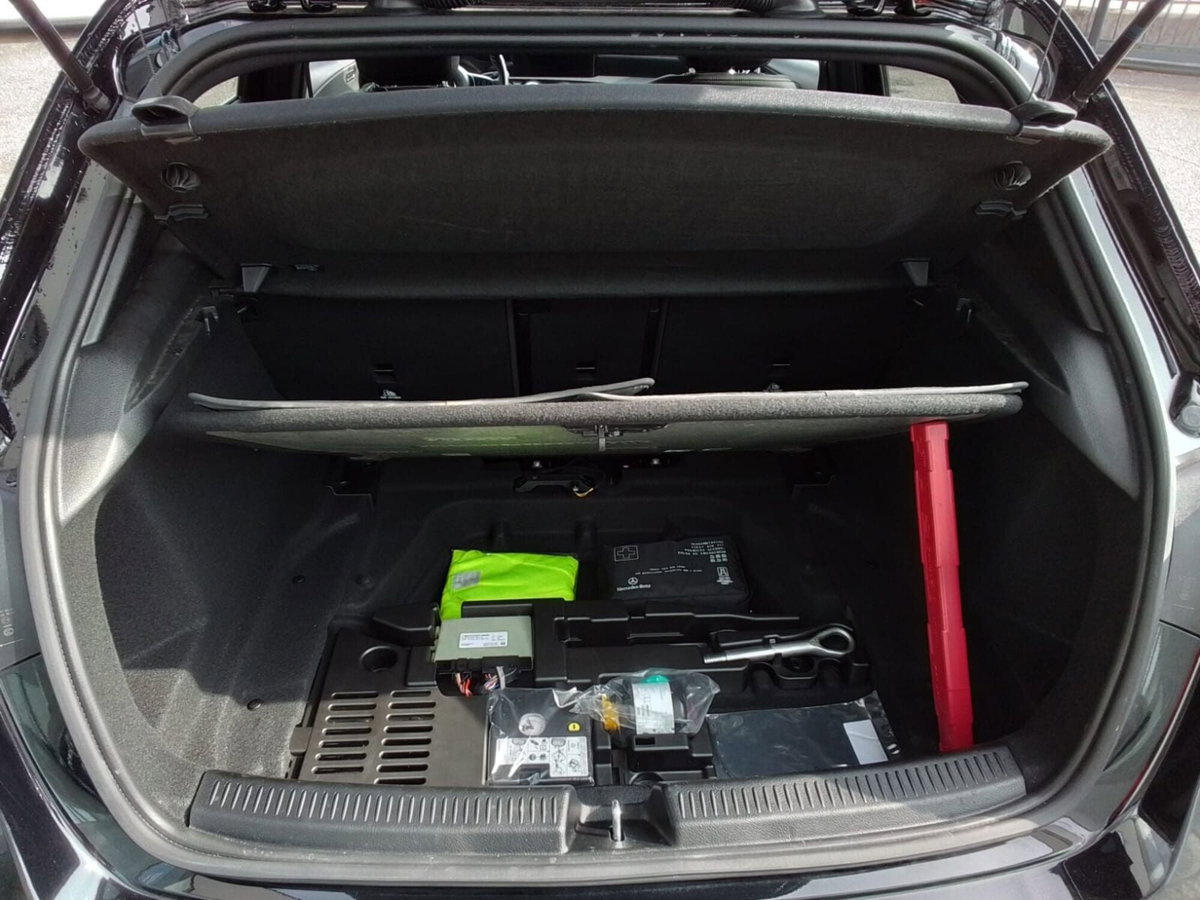 Mercedes-Benz Classe A 180 d Automatic Business (11)
