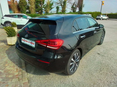 Mercedes-Benz Classe A 180 d Automatic Business (2)