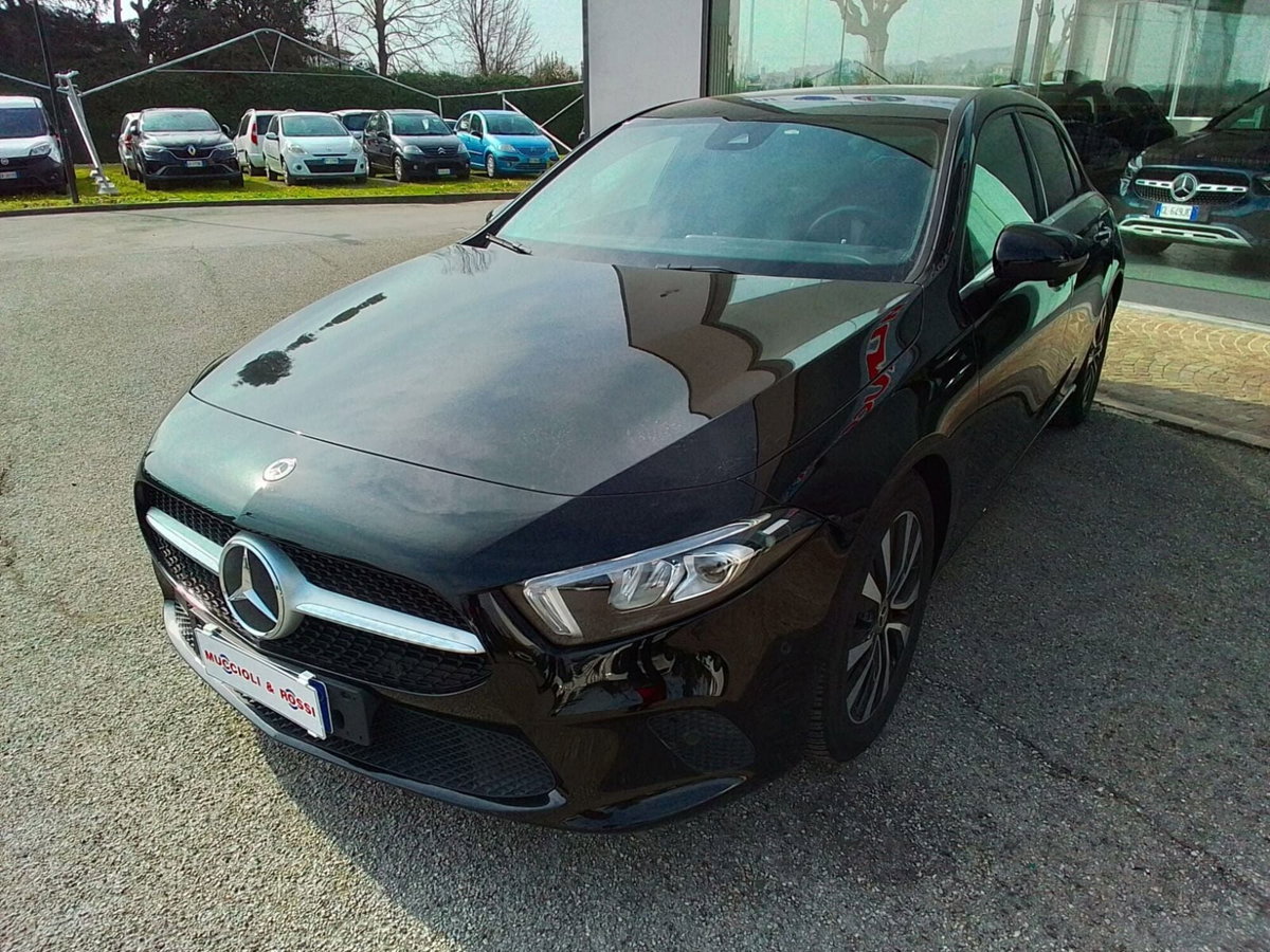 Mercedes-Benz Classe A 180 d Automatic Business (4)