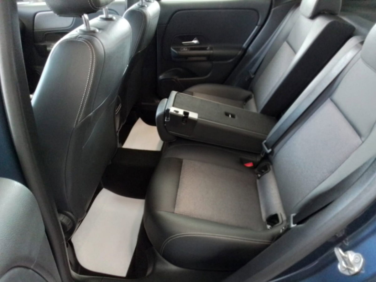 Mercedes-Benz GLA SUV 200 d Business Extra auto (10)