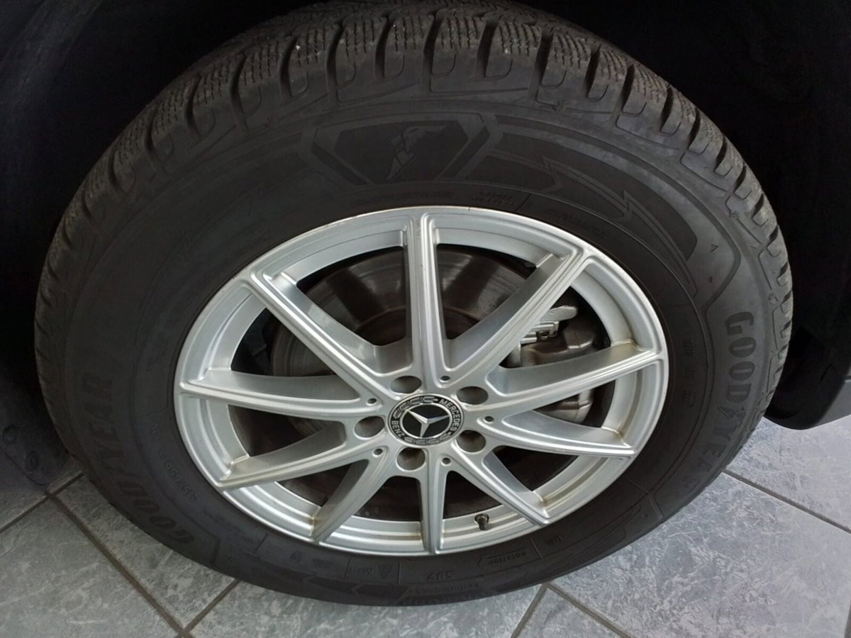 Mercedes-Benz GLA SUV 200 d Business Extra auto (15)