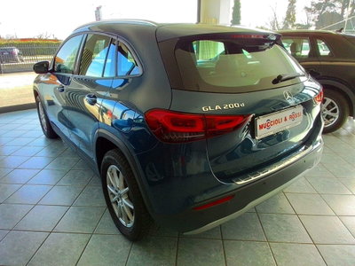 Mercedes-Benz GLA SUV 200 d Business Extra auto (3)