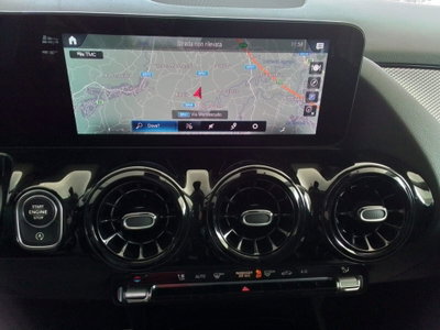 Mercedes-Benz GLA SUV 200 d Business Extra auto (7)