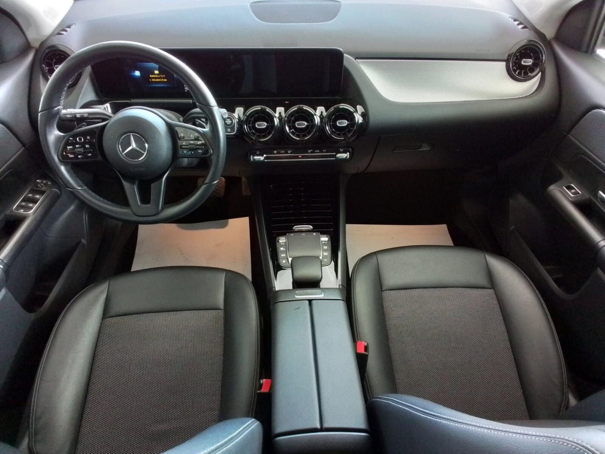 Mercedes-Benz GLA SUV 200 d Business Extra auto (9)