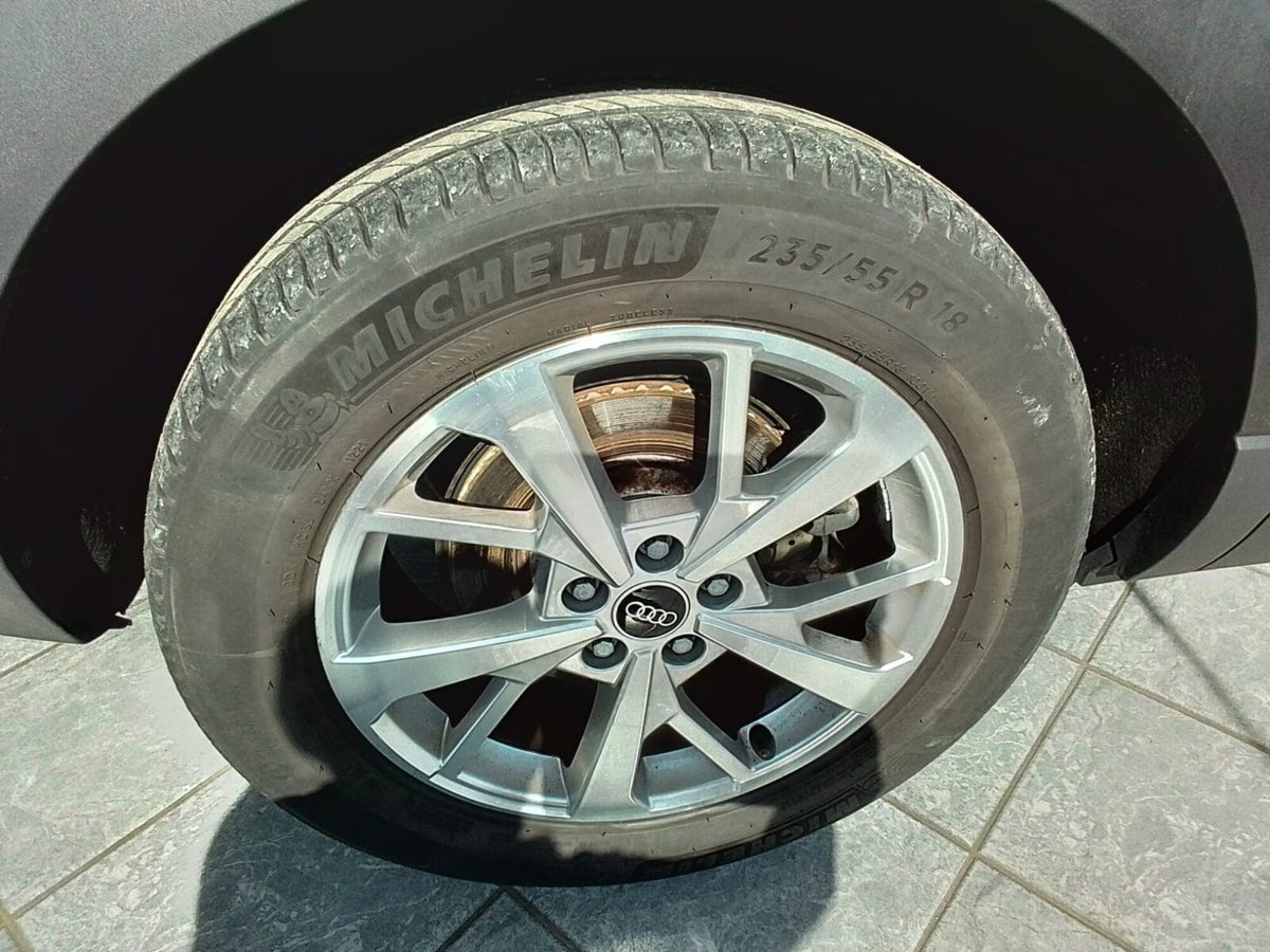 Audi Q3 1.5 tfsi mhev Business 150cv s-tronic (15)