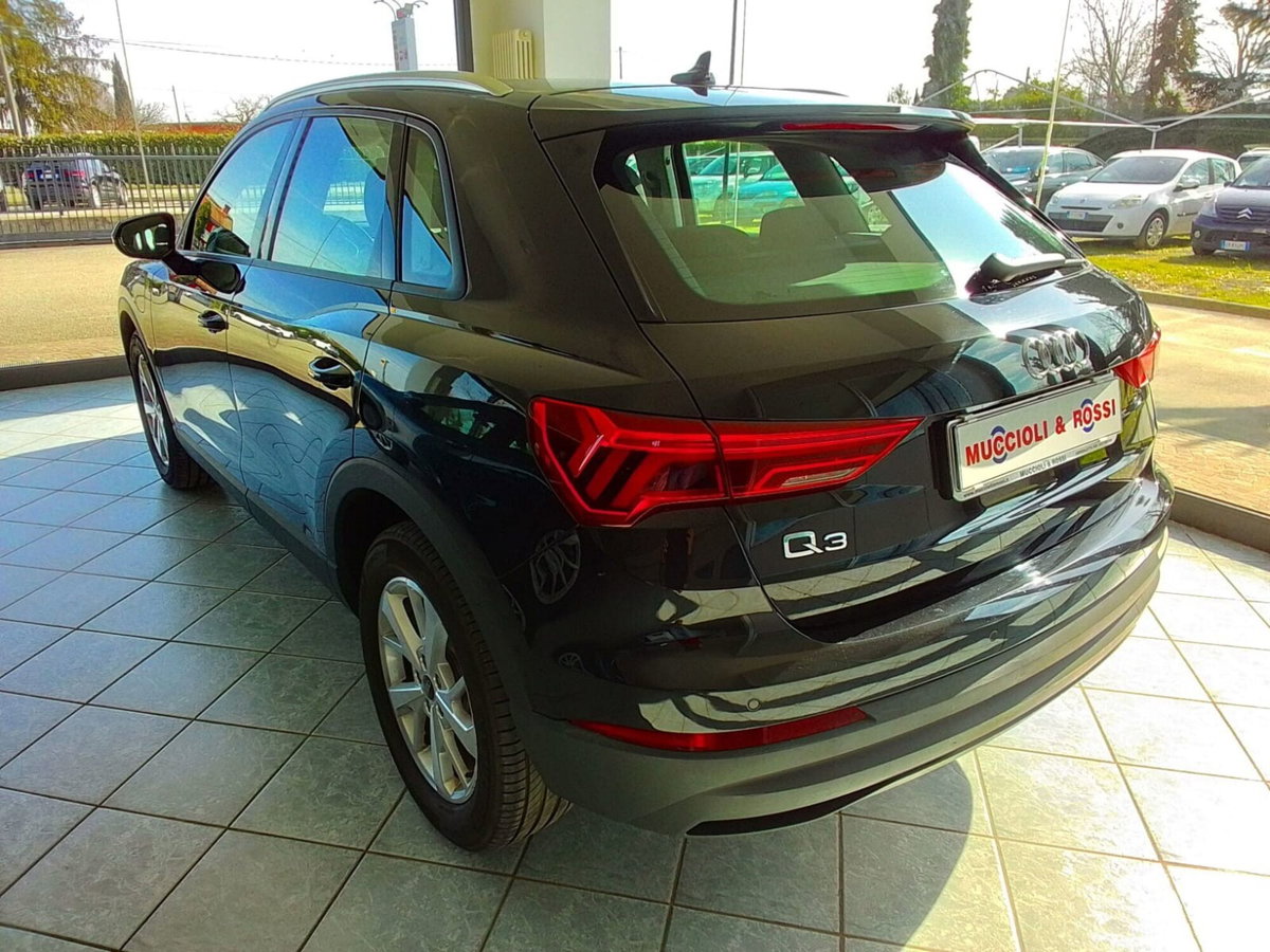 Audi Q3 1.5 tfsi mhev Business 150cv s-tronic (3)