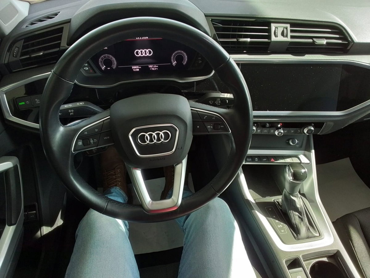Audi Q3 1.5 tfsi mhev Business 150cv s-tronic (6)