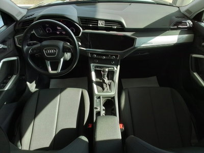 Audi Q3 1.5 tfsi mhev Business 150cv s-tronic (9)