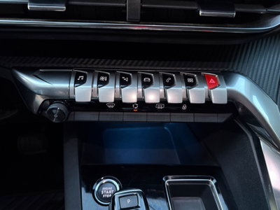 Peugeot 3008 BlueHDi 130 S&S EAT8 Allure Pack (17)