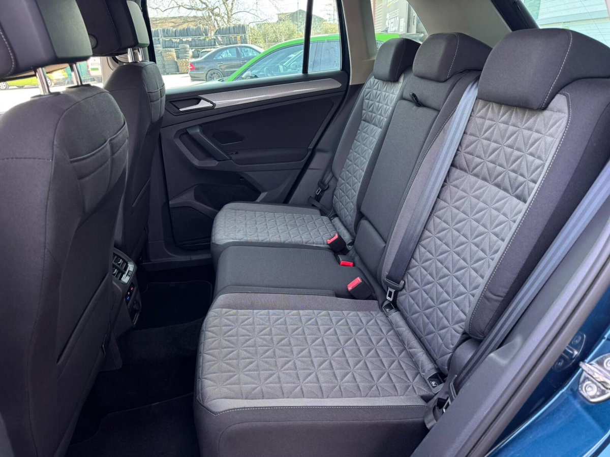 Volkswagen Tiguan 2.0 TDI 150 CV SCR DSG 4MOTION Life (12)