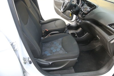 Opel Karl Rocks 1.0 75 CV (20)