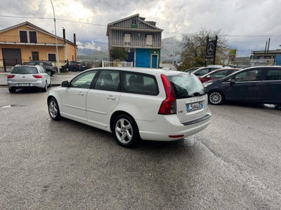 Volvo V50 D2 R-design (3)