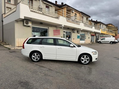 Volvo V50 D2 R-design (5)